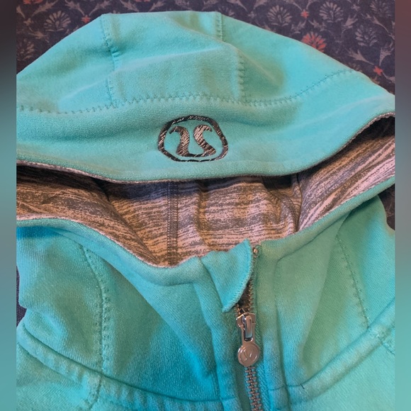 Special Edition Lululemon Scuba full zip Hoodie in teal colour - Picture 2 of 8